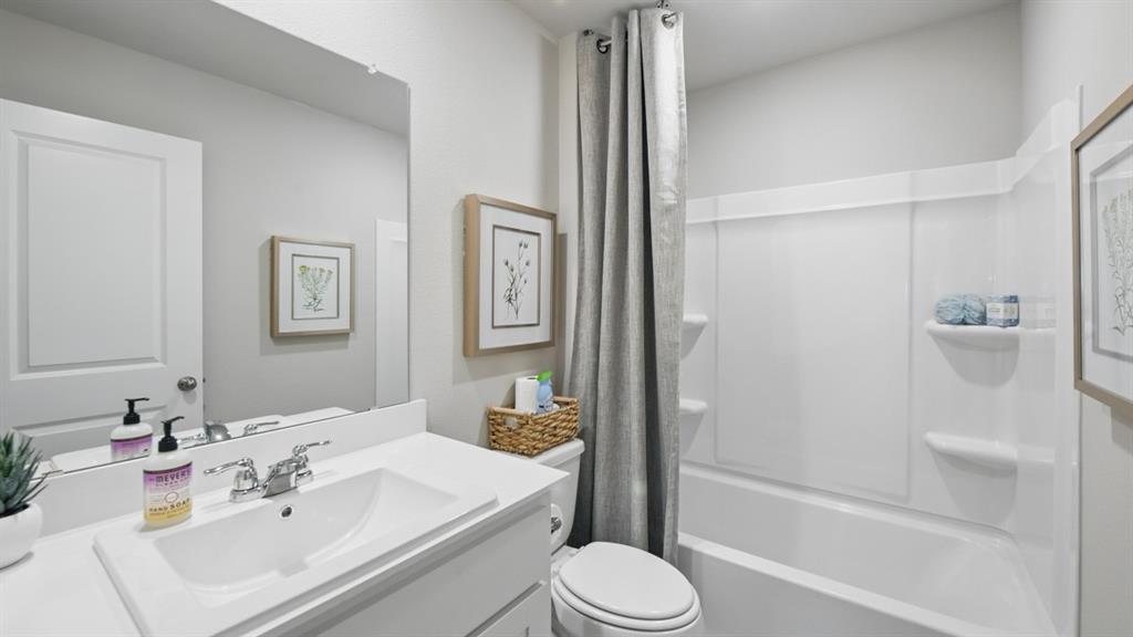 1256 Hollyn Drive Property Photo 32