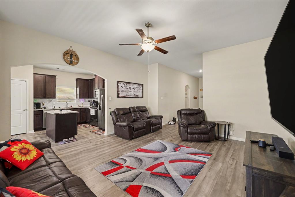 5216 Persimmon Drive Property Photo 3