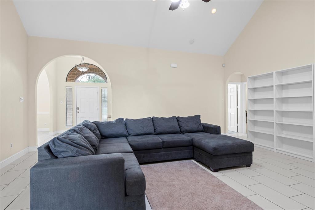 7241 Colwell Drive Property Photo 9