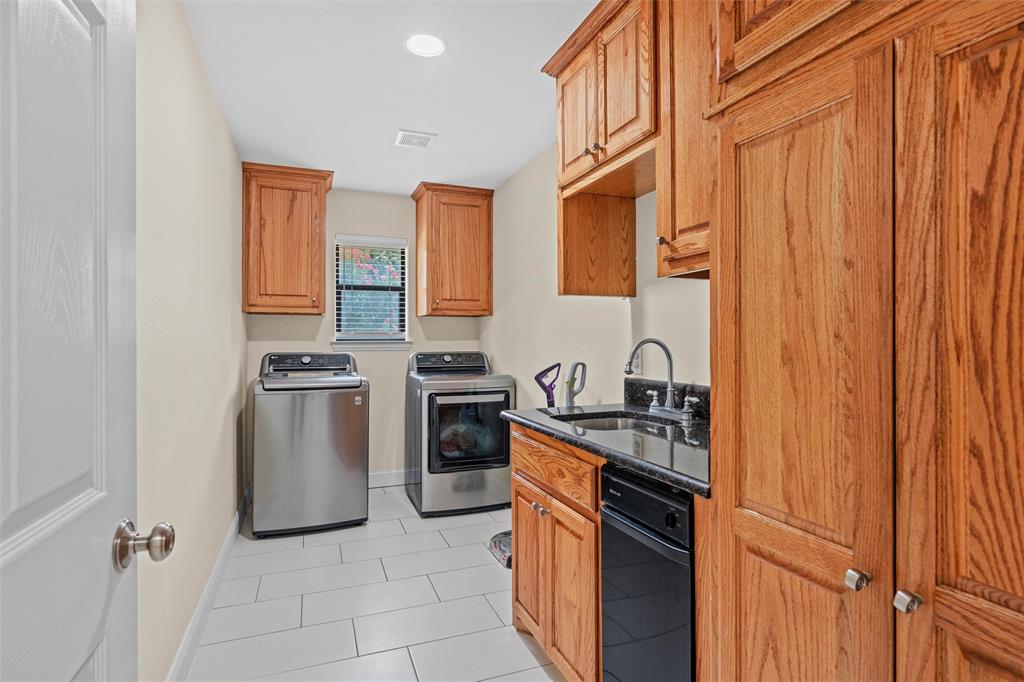 7241 Colwell Drive Property Photo 19