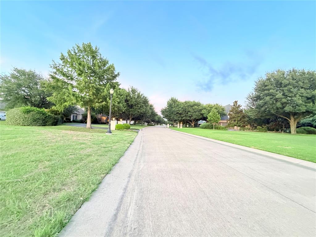 4101 Rolling Knolls Drive Property Photo 4