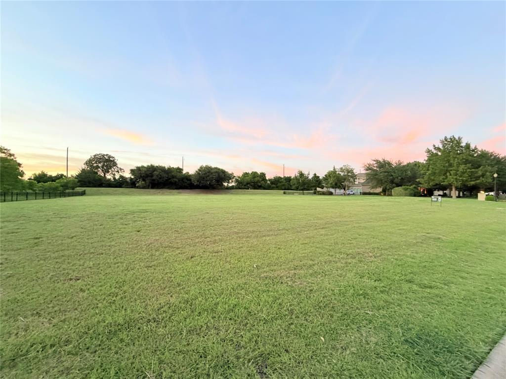 4101 Rolling Knolls Drive Property Photo 6