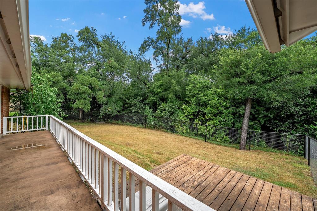 401 N Avenue V Property Photo 25