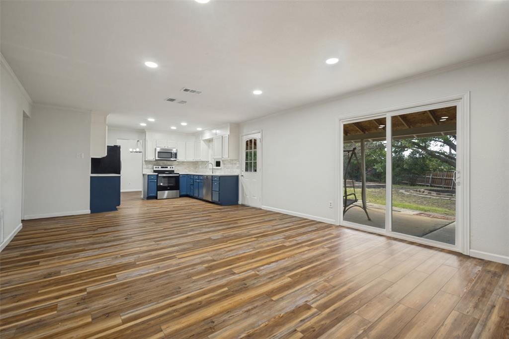 5104 Melody Court Property Photo 11