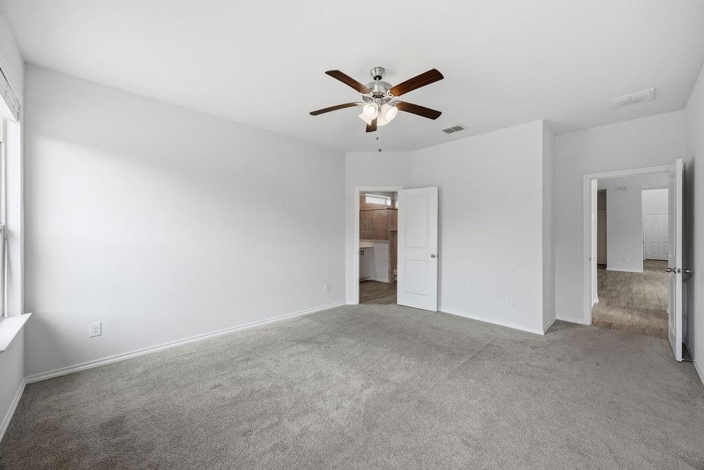 1024 Runnels Lane Property Photo 12