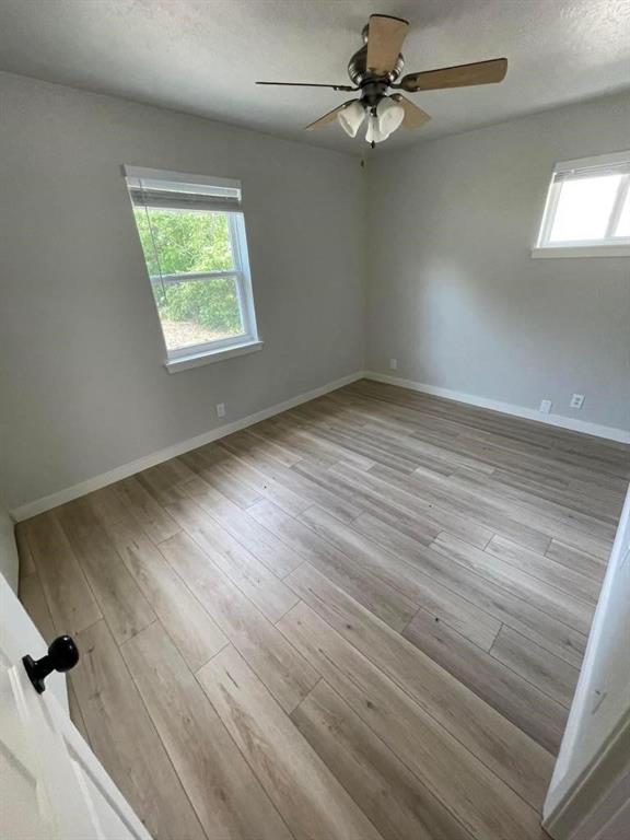 1605 Hawthorne Lane Property Photo 12
