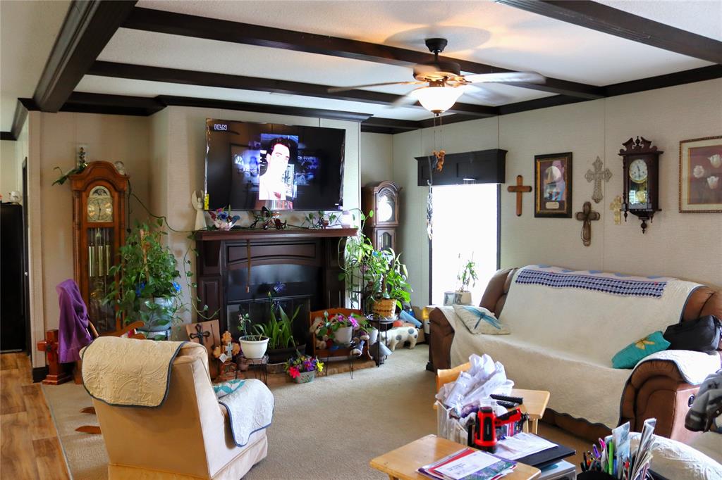 1269 County Road 2277 Property Photo 6