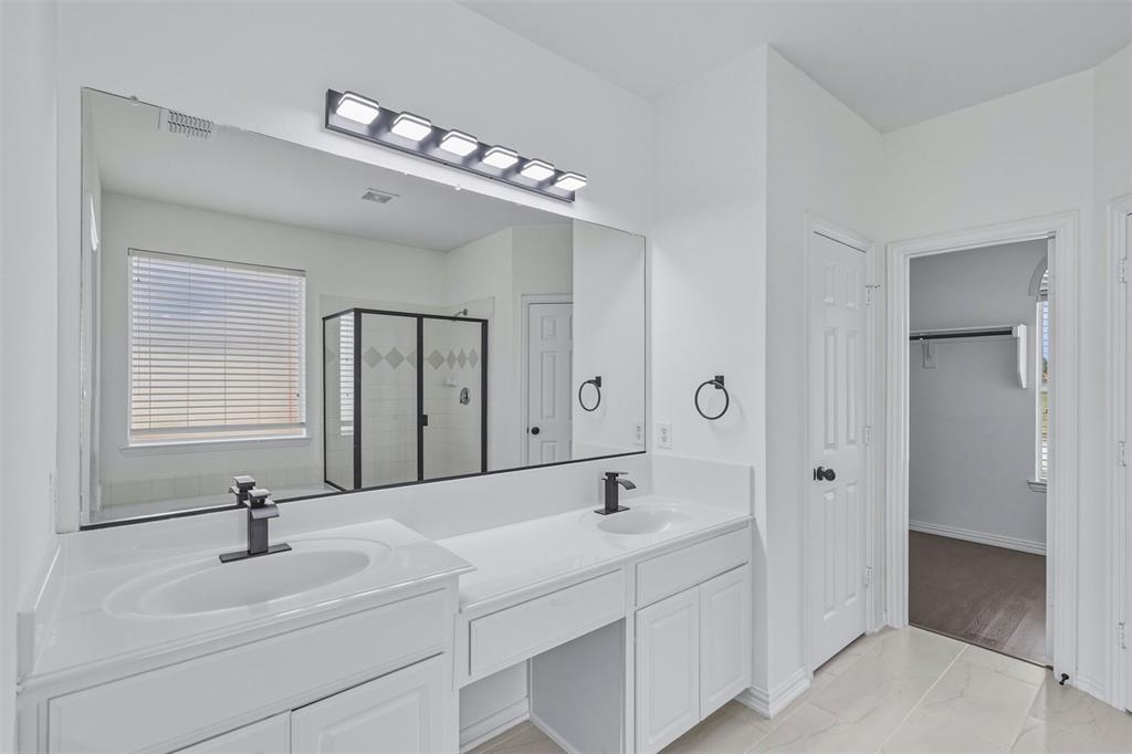 1706 Clear Springs Drive Property Photo 16