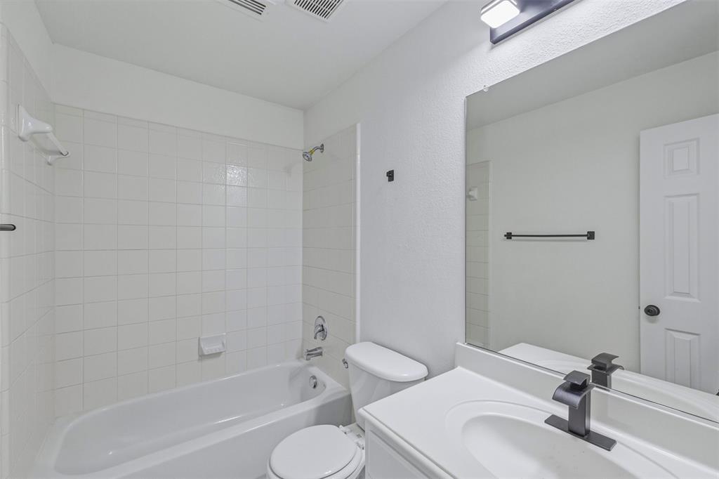 1706 Clear Springs Drive Property Photo 29