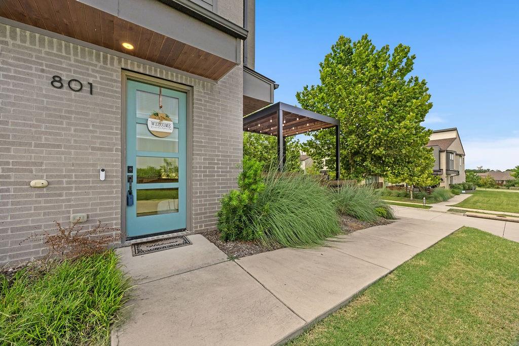 801 Emerling Drive Property Photo 4