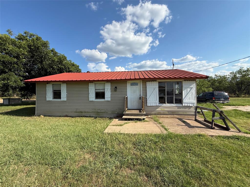 902 Grimes Road