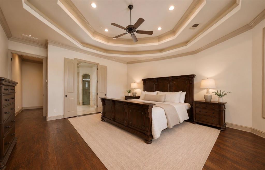 8100 Canyon Oak Drive Property Photo 17