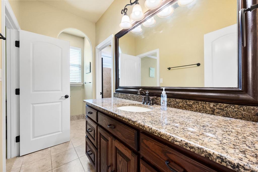 7001 Diamond Oaks Drive Property Photo 33