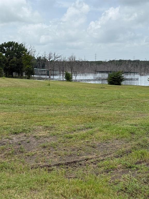240 Shoreline Drive Property Photo 6