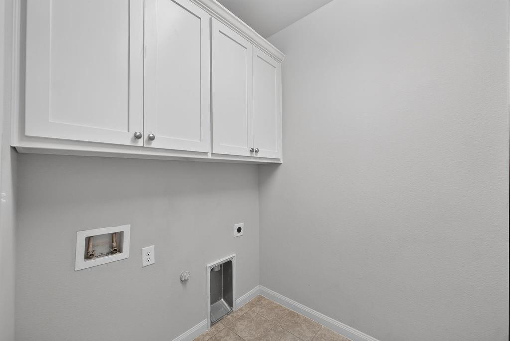 1037 Kennedy Drive Property Photo 19