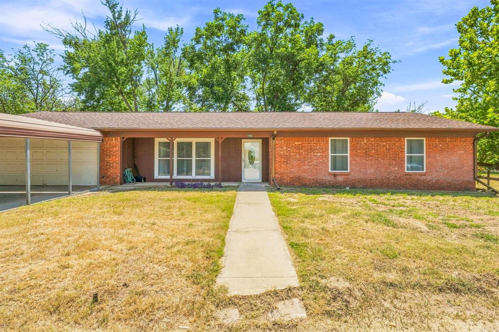 140 E Plum Avenue Property Photo 2
