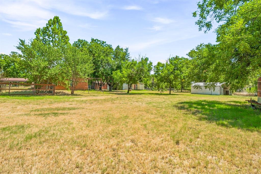 140 E Plum Avenue Property Photo 17
