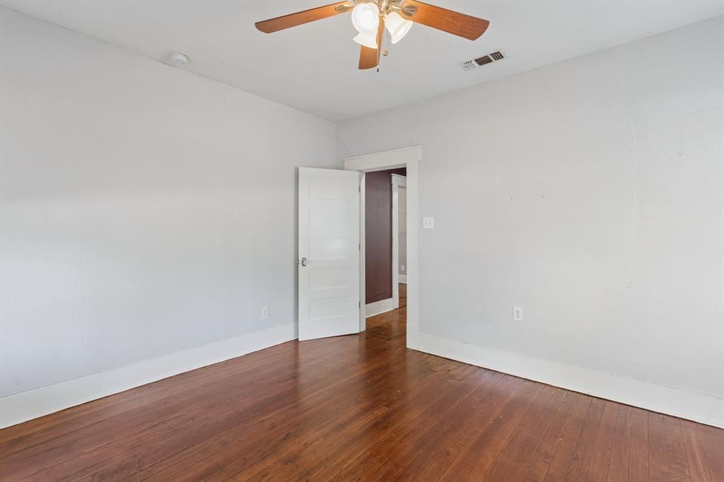2111 Washington Avenue Property Photo 20
