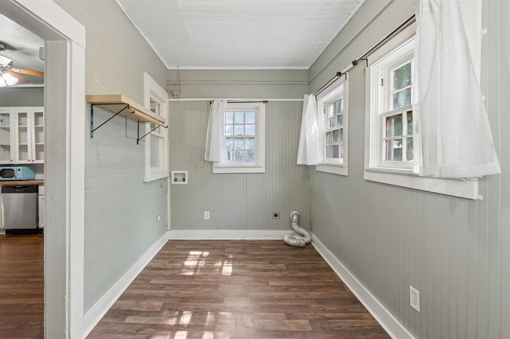 2111 Washington Avenue Property Photo 21