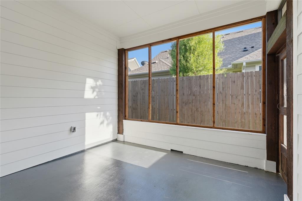 406 Hearth Terrace Property Photo 15