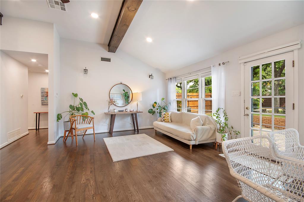 1200 Barker Street Property Photo 1