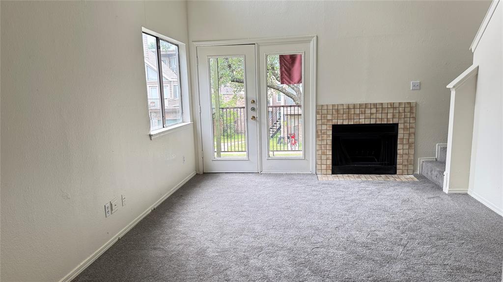 9833 Walnut Street 201 Property Photo 6