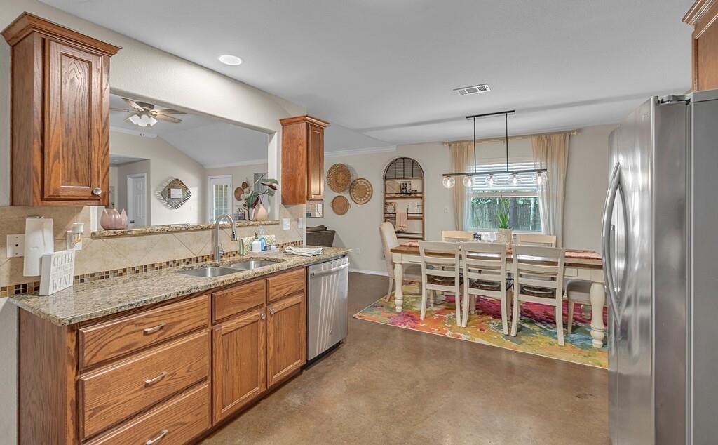 213 Woodlands Boulevard Property Photo 14