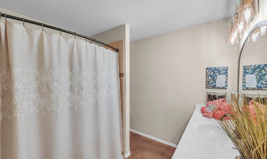 213 Woodlands Boulevard Property Photo 19