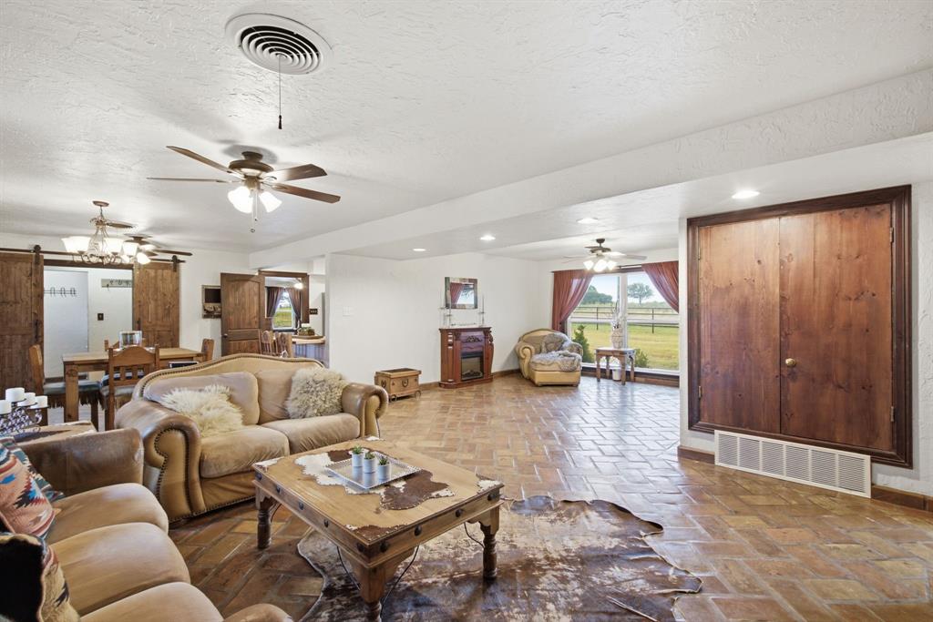 1670 Alexander Road Property Photo 4