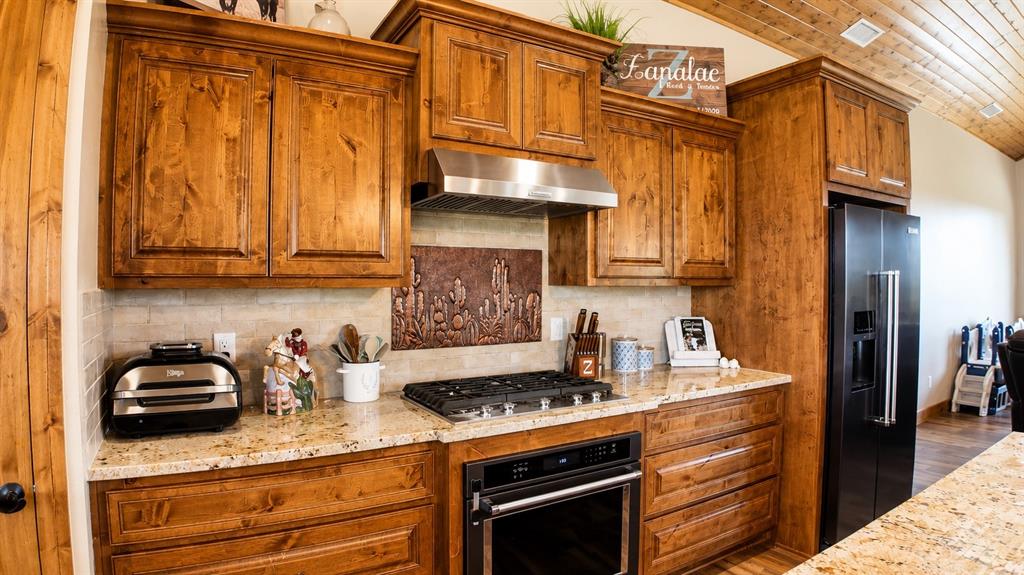 6912 67,84 Property Photo 6