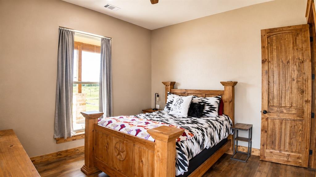 6912 67,84 Property Photo 12