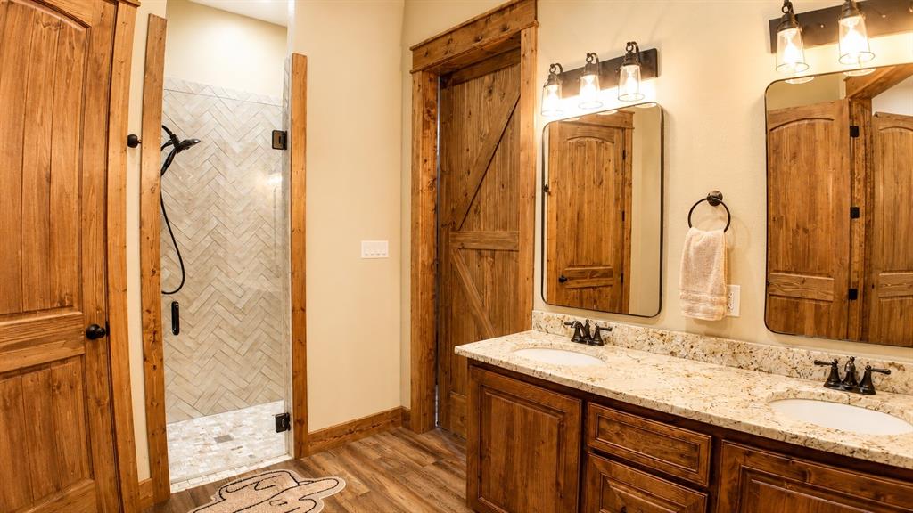 6912 67,84 Property Photo 16