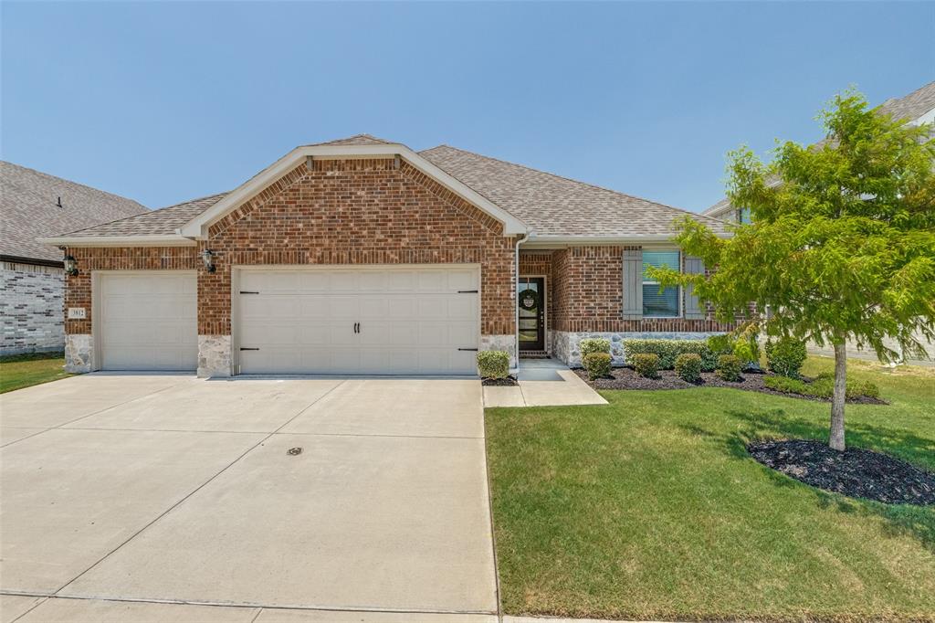 3812 Copperwood Drive Property Photo 1