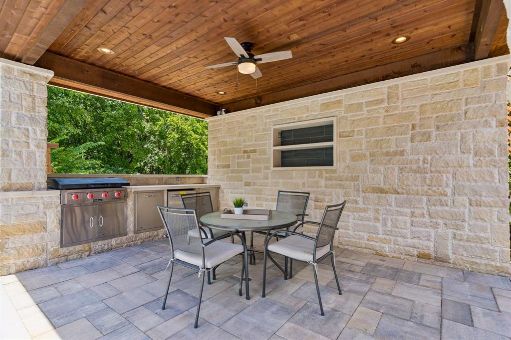 801 Glendevon Drive Property Photo 33