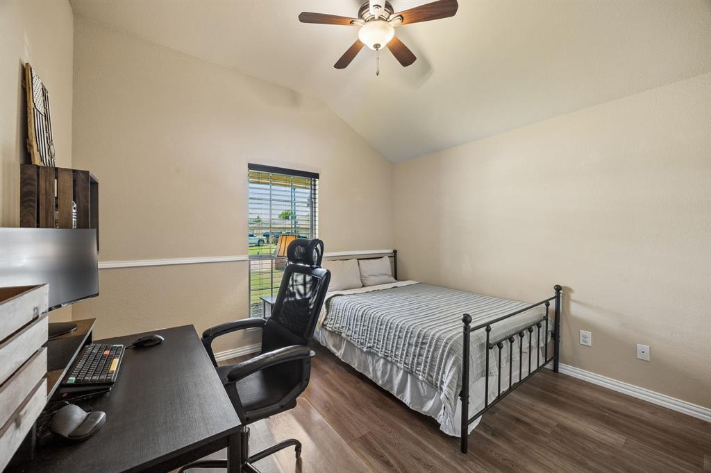 1901 Millbrook Drive Property Photo 19