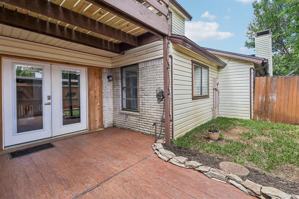2059 Embassy Way Property Photo 1