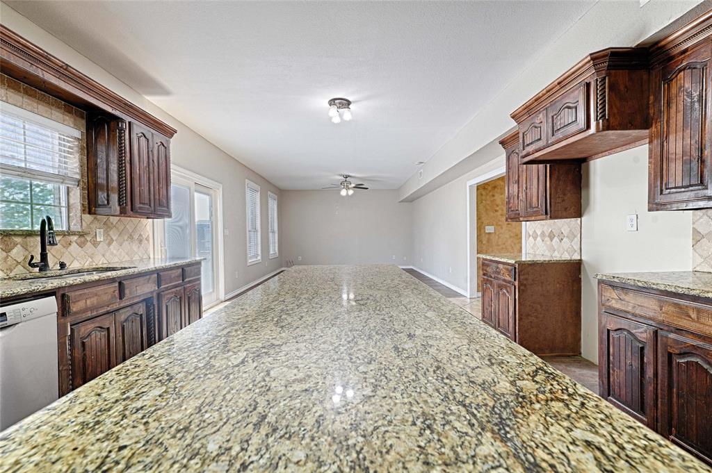 8700 Sallys Way Property Photo 17