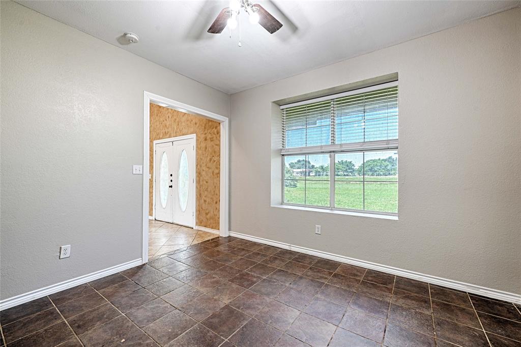 8700 Sallys Way Property Photo 18