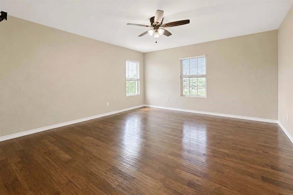8700 Sallys Way Property Photo 31