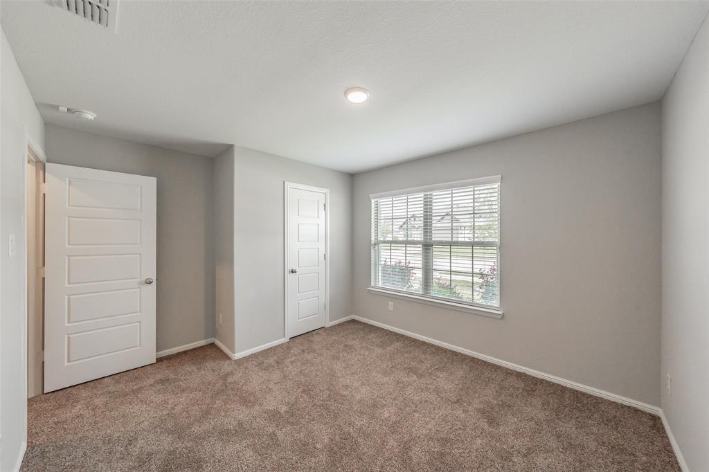 1207 Putnam Street Property Photo 3