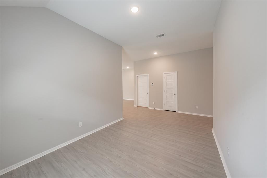 1207 Putnam Street Property Photo 13