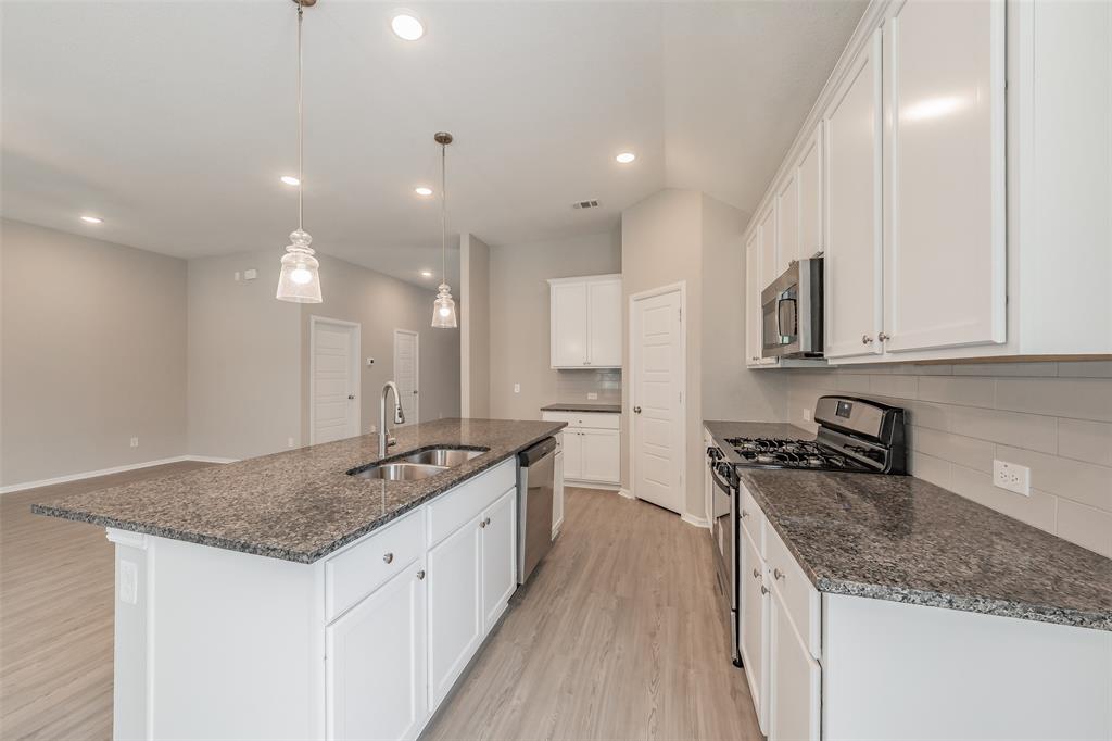 1207 Putnam Street Property Photo 24