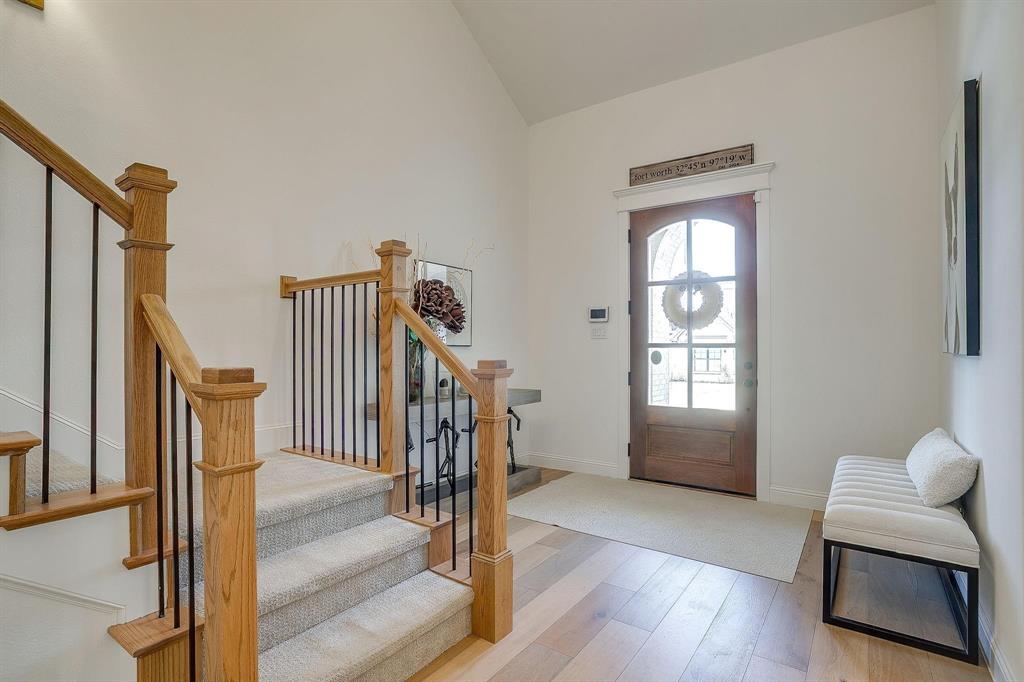 413 Kestrel Court Property Photo 4