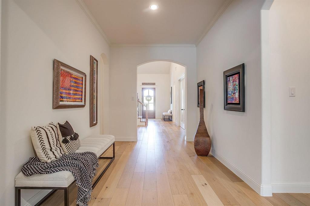 413 Kestrel Court Property Photo 8
