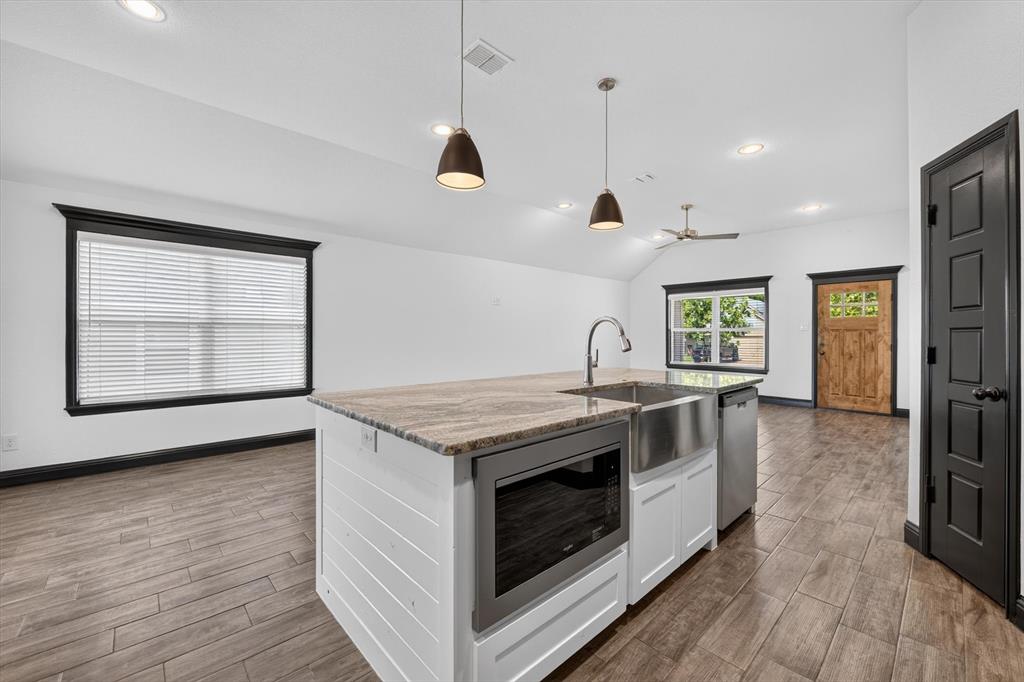 106 Clover Circle Property Photo 12