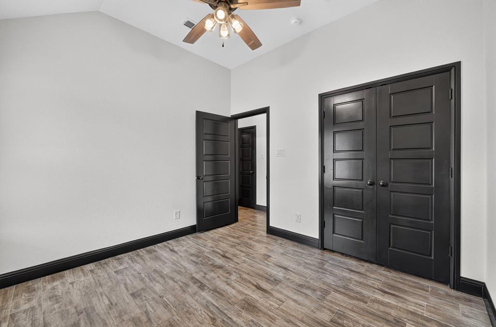 106 Clover Circle Property Photo 16