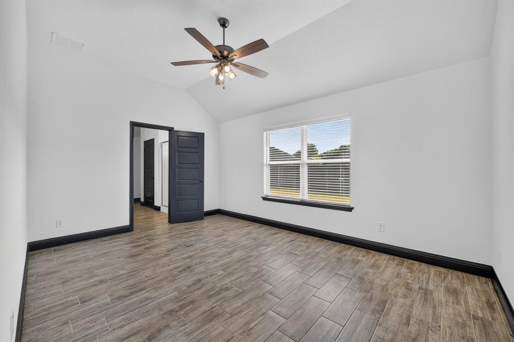 106 Clover Circle Property Photo 22