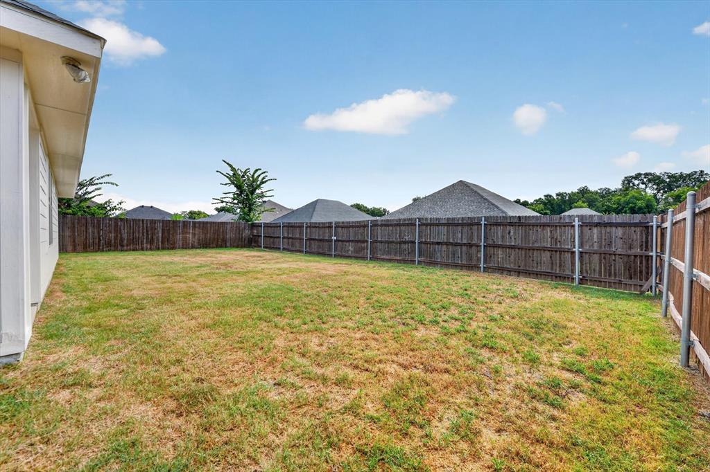 106 Clover Circle Property Photo 27