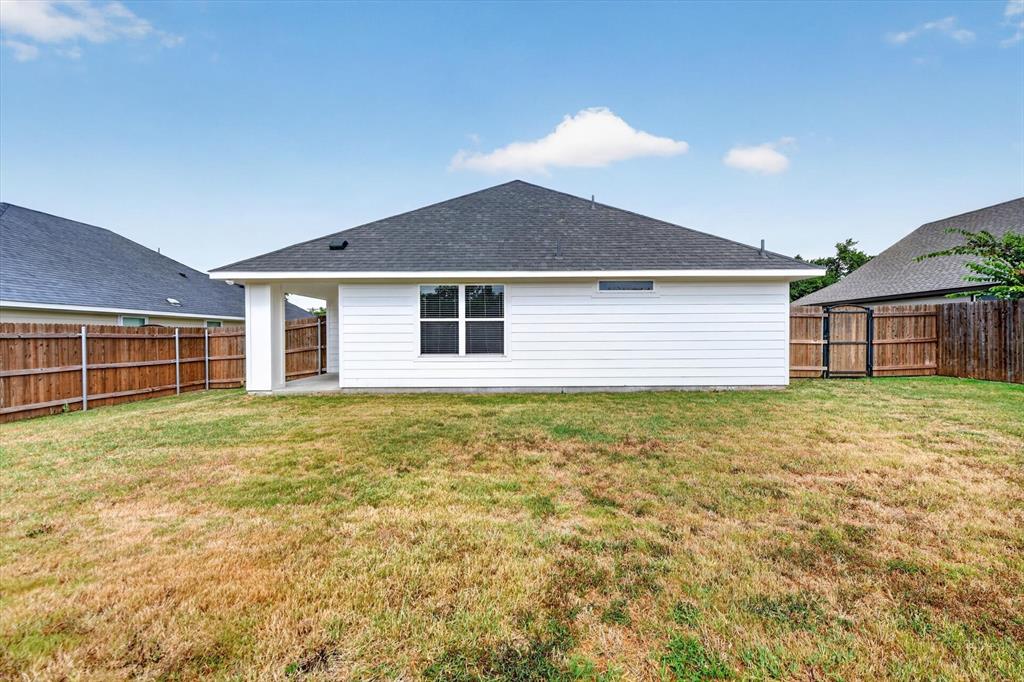106 Clover Circle Property Photo 29