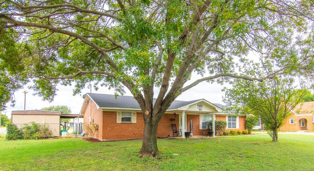 1909 4th Street Property Photo 3